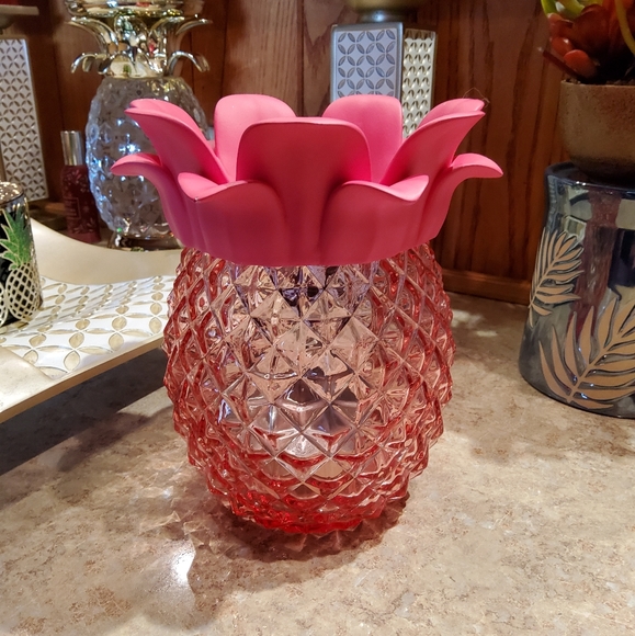 PINK PINEAPPLE SINGLE WICK CANDLE HOLDER - Picture 2 of 10